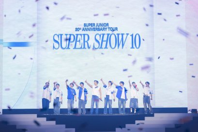 SUPER JUNIOR ตำนานที่ยังคงสร้างตำนานอันยิ่งใหญ่ต่อไป โชว์สุดยอดการแสดงฉลองครบรอบ 20 ปี <SUPER SHOW 10> บัตรหมดทั้ง 2 รอบ รวมผู้ชมกว่า 22,000 คน ครองบัลลังก์ศิลปินเกาหลีวงแรกที่สามารถจัดคอนเสิร์ตในประเทศไทยได้ติดต่อกันเป็นครั้งที่ 10!